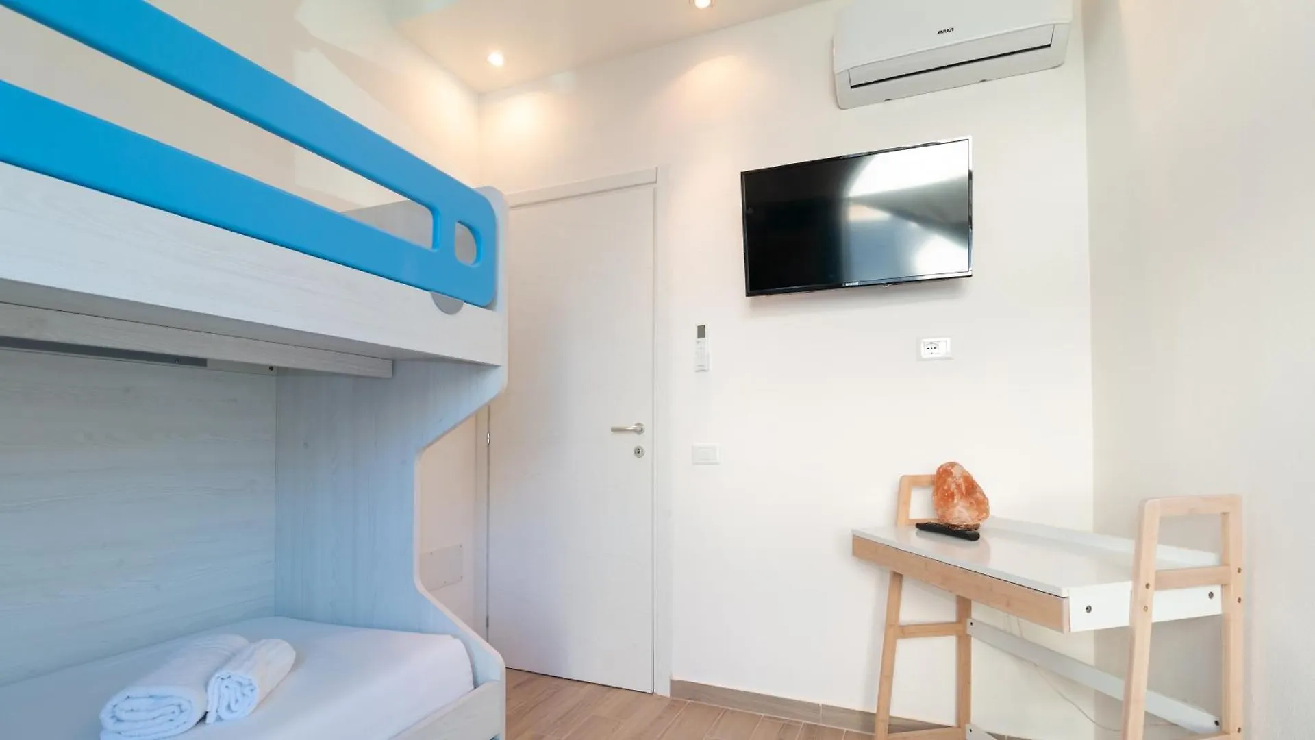 Daire Appartamento La Vecchia Ancora Casa Vacanza Càbras
